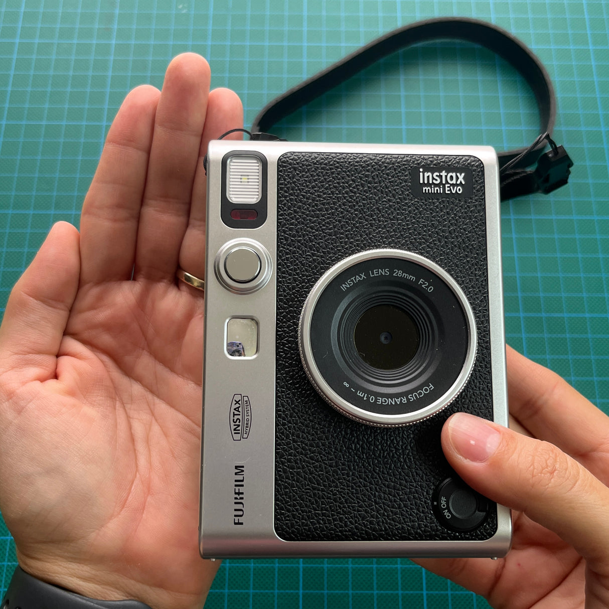 Cámara Fujifilm Instax Mini Evo | Electrónicos