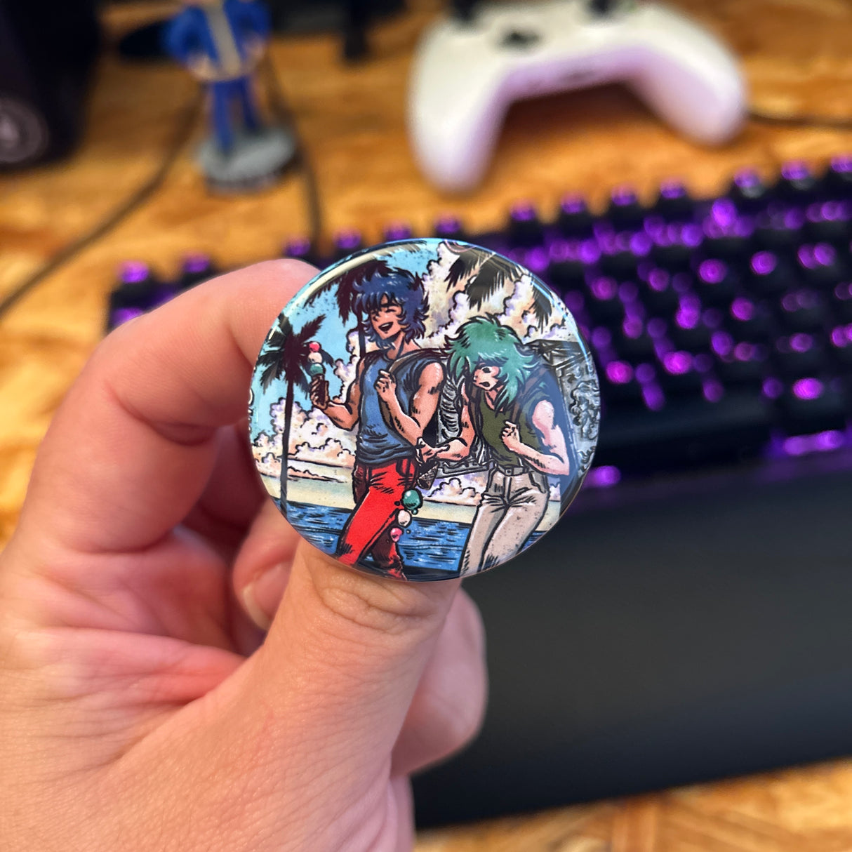 Summer Cosmo Exclusive Pin Button