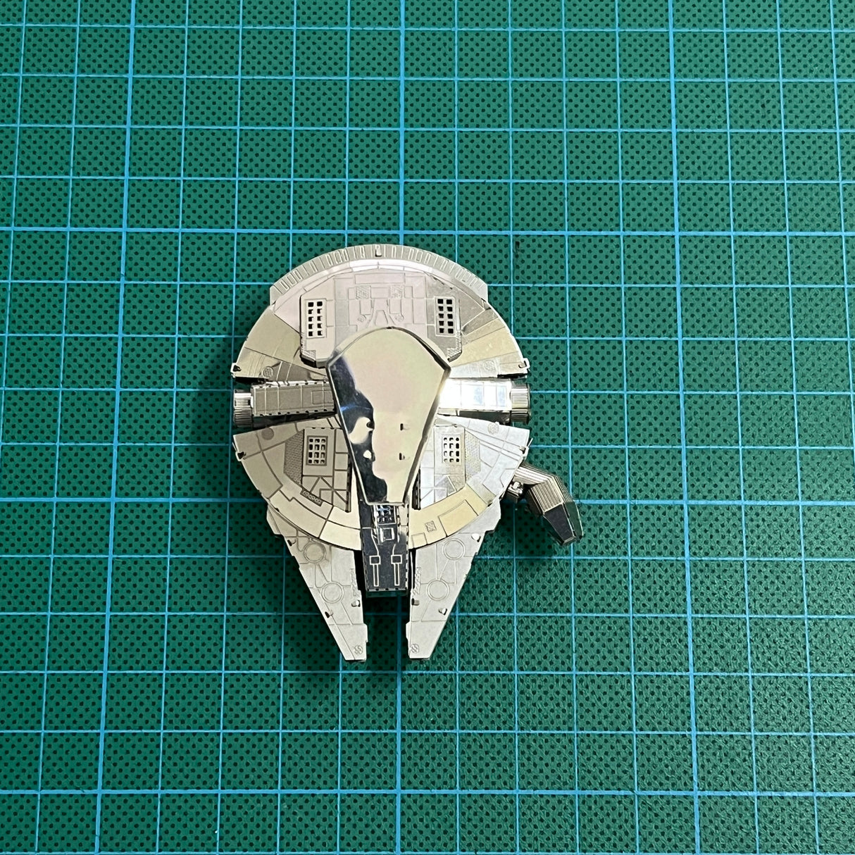 Modelo Millennium Falcon 3D Metálico | Figura