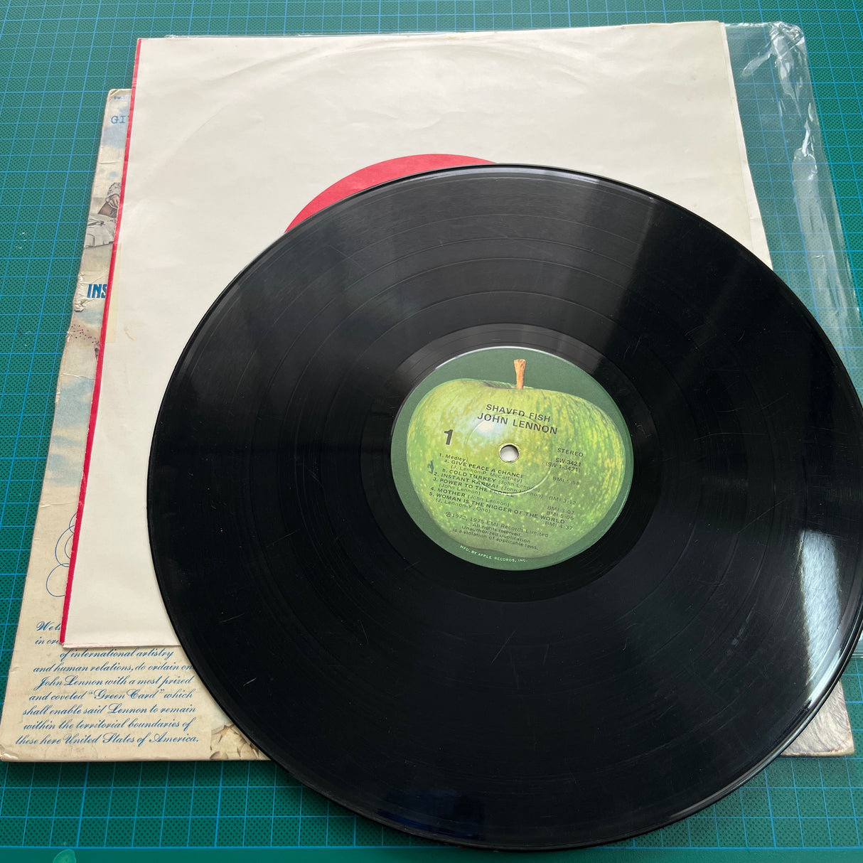 John Lennon - Shaved Fish Vinyl LP | Música