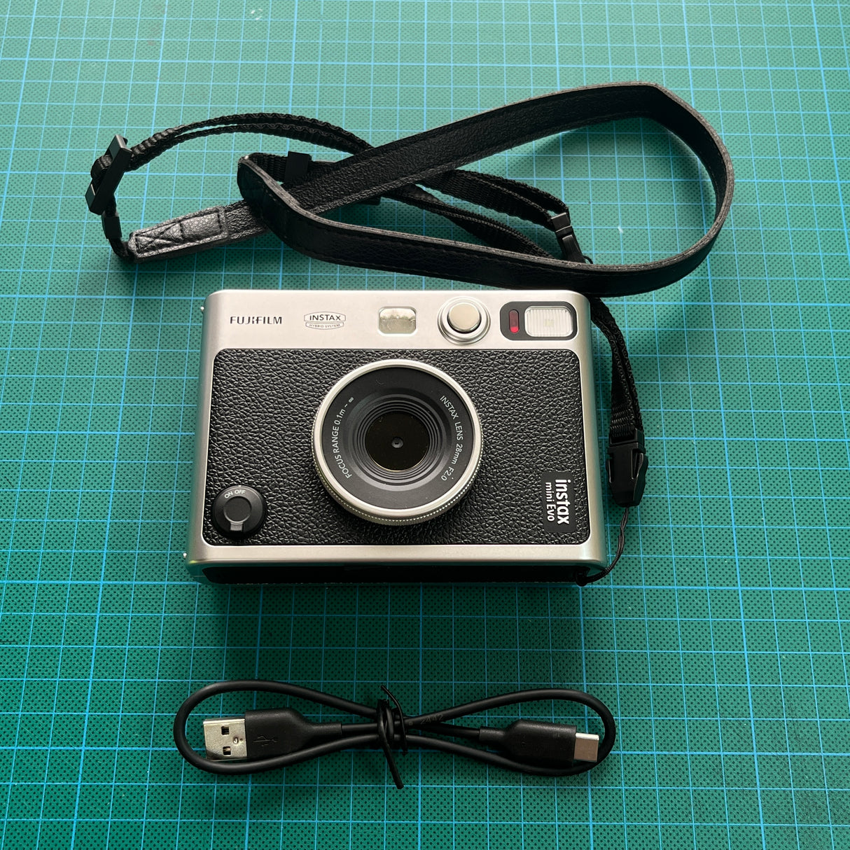 Cámara Fujifilm Instax Mini Evo | Electrónicos